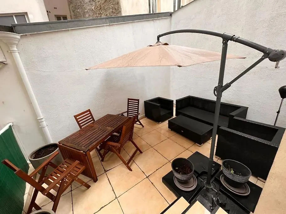 Studio Balcon Champs-Elysees - Hala Paris